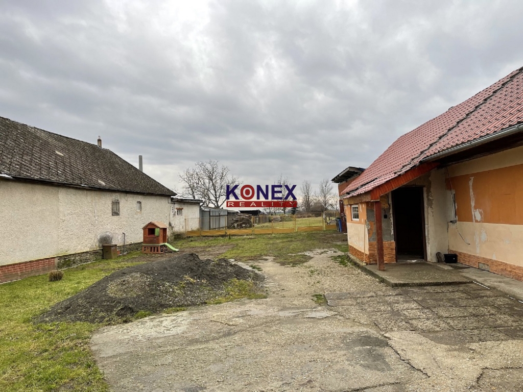 Rodinný dom v obci Bunkovce, 7 km od Sobraniec - 2