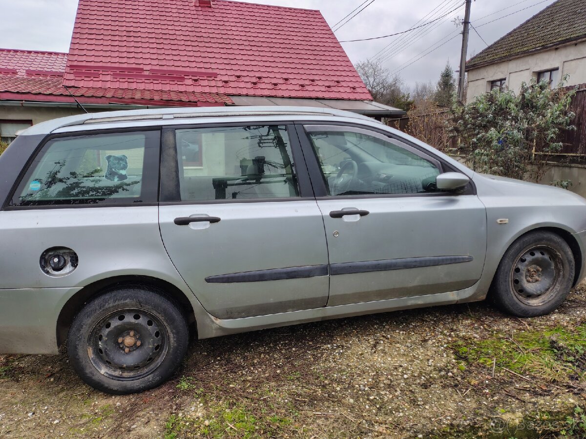 Fiat Stilo Kombi - čítaj popis - 2