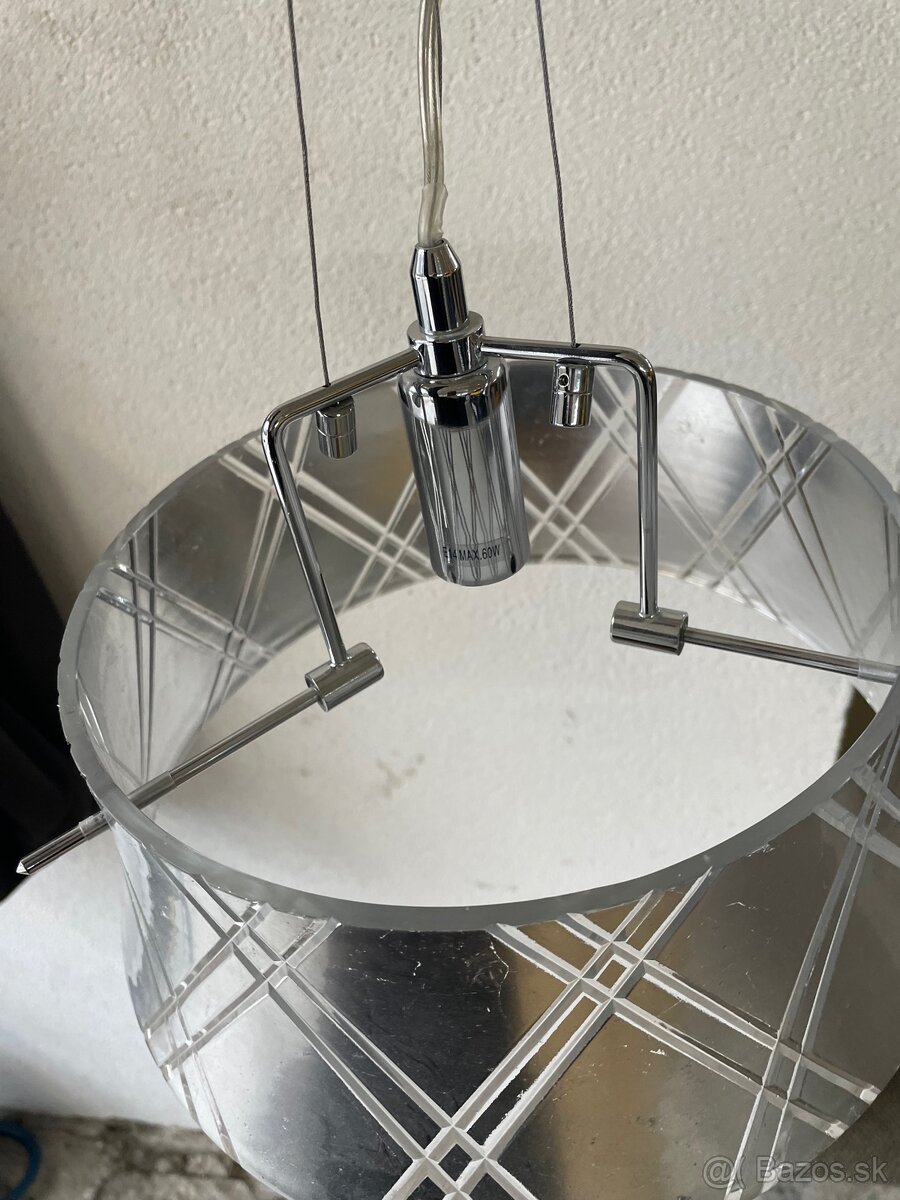 Elegantné závesné svetlo - 2