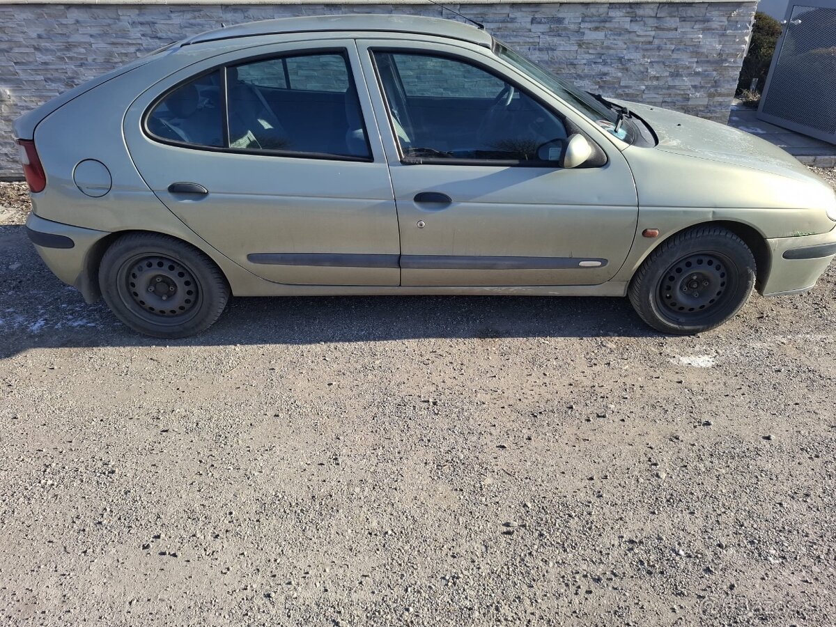 Renault Megane - 2