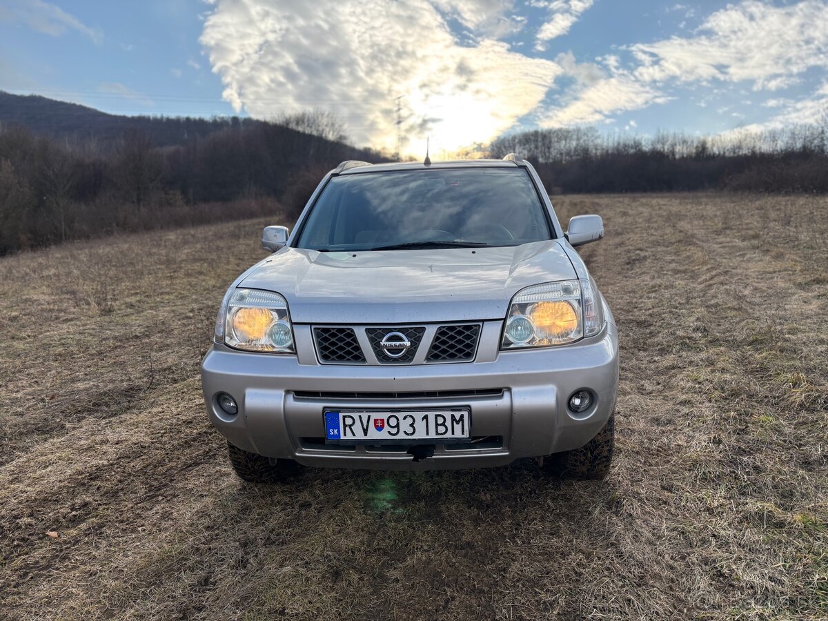Nissan Xtrail 2.2DCi 100kW 4x4 - 2