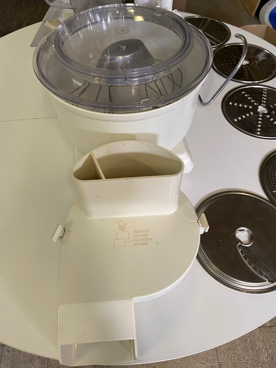 Kuchynský robot mixer bosch univerzál - 2