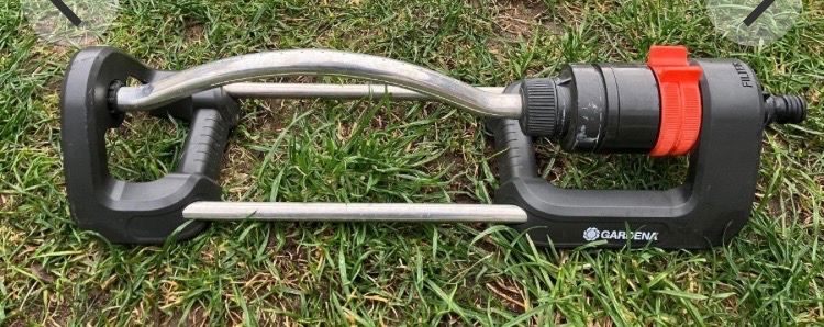 Zavlažovač Gardena na trávnik - 2