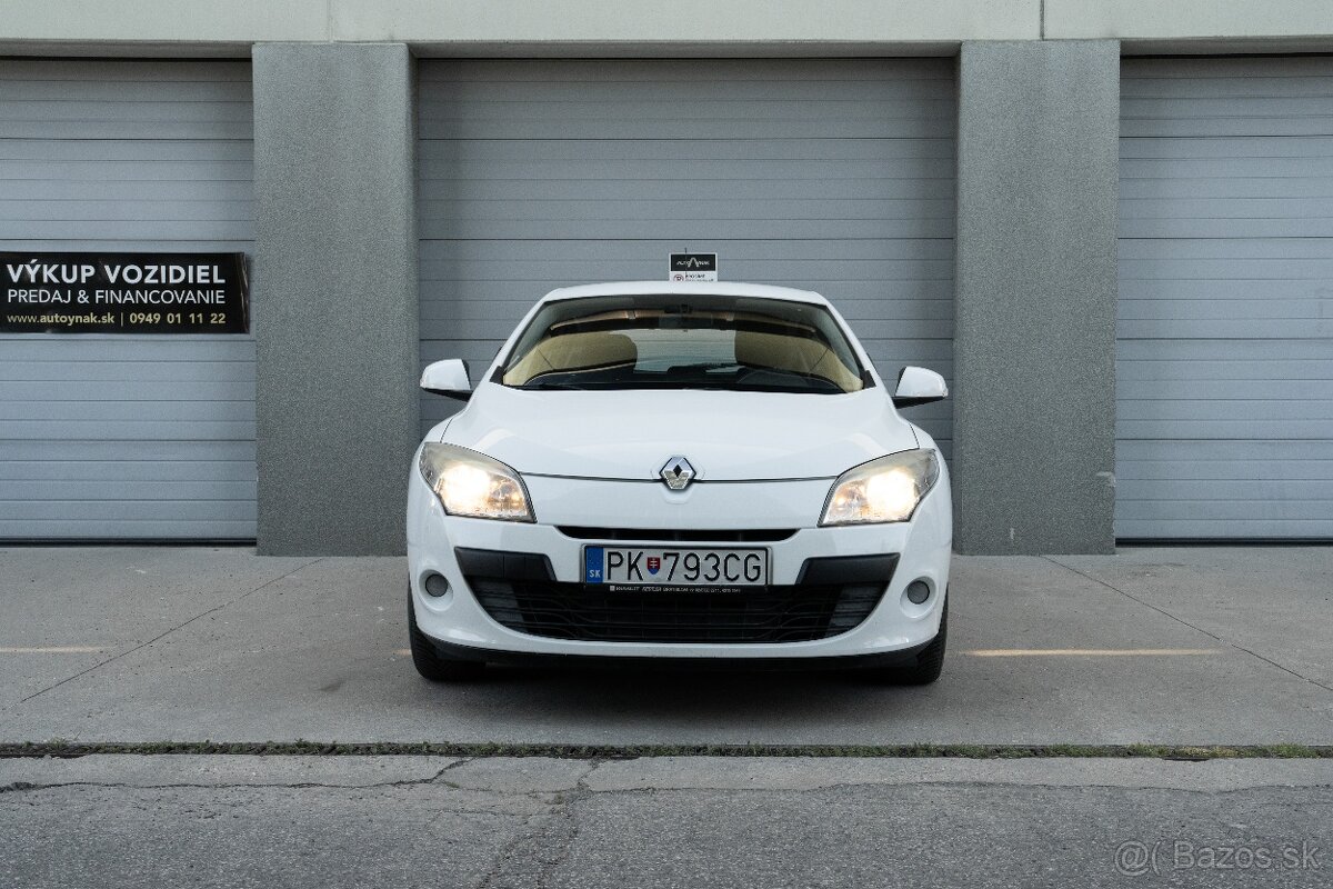 Renault Megane 1.6i M5 - 2