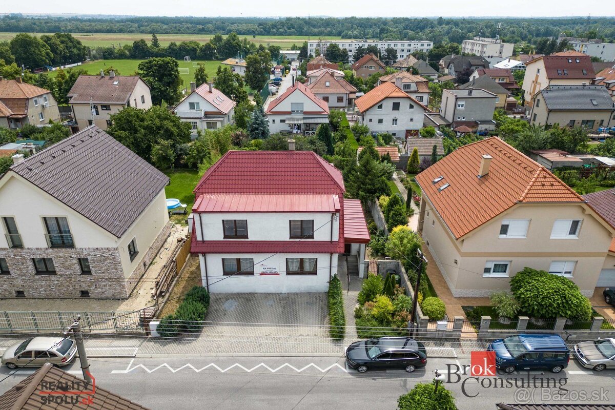 PRIESTRANNÝ RODINNÝ DOM V PERFEKTNEJ LOKALITE, SVÄTÝ JUR - 2