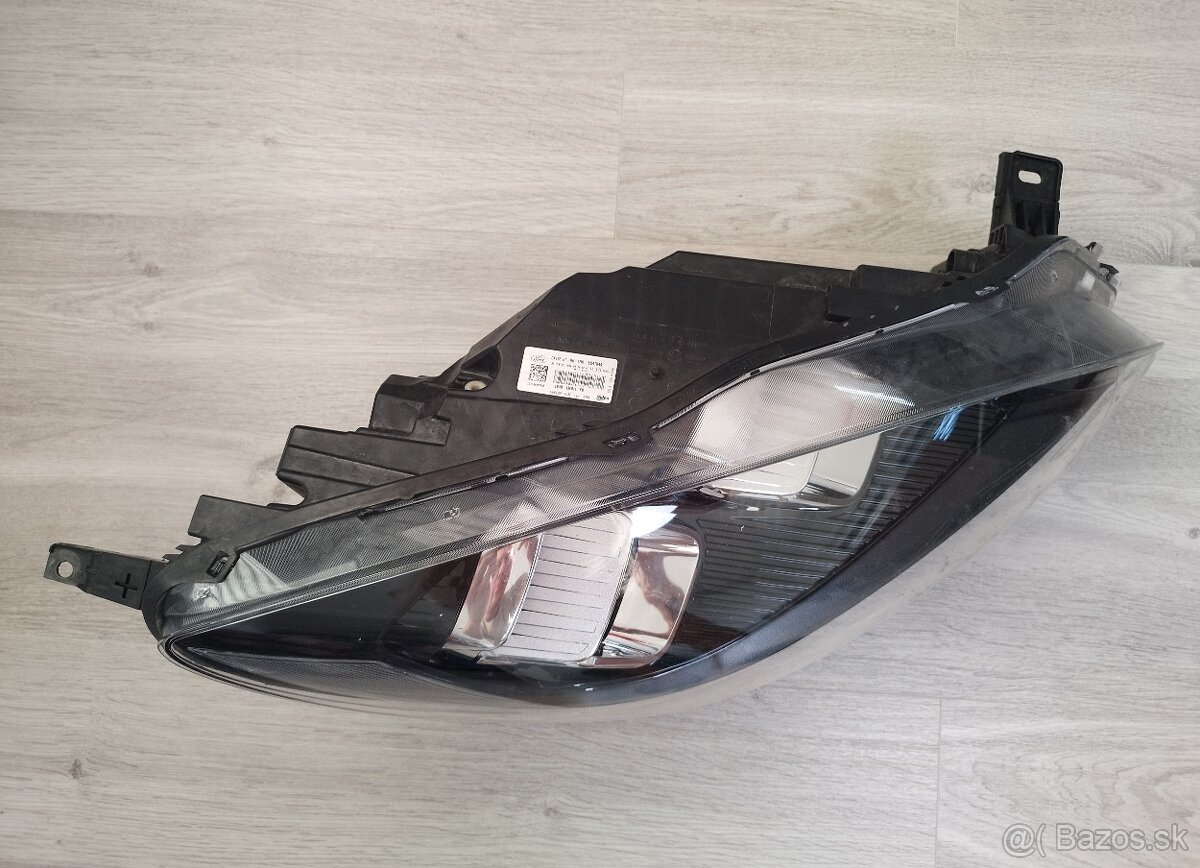 Full LED svetlomet Ford Kuga 2021 - 2
