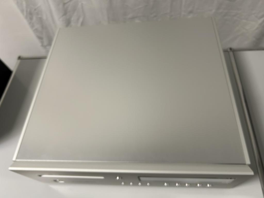 Luxman D-10X SACD/CD Přehrávače - 2