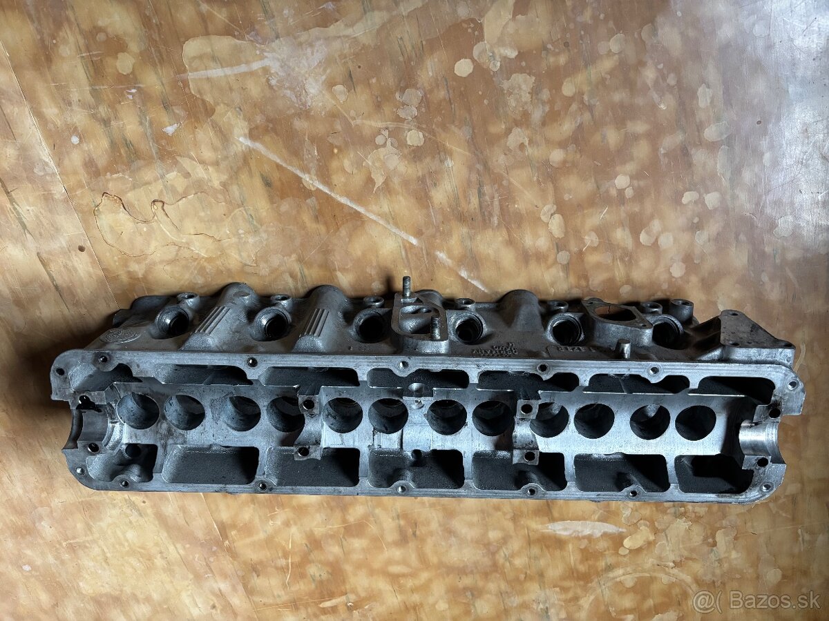 hlava D24tic Volvo - 2