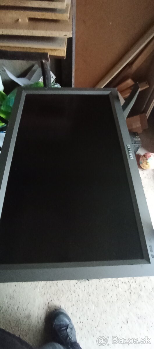 Samsung monitor - 2