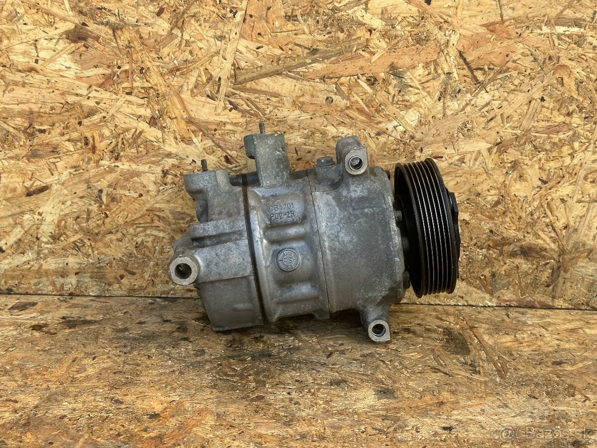 Klimakompresor 5N0 820 803 C 2.0TDI CR - 2