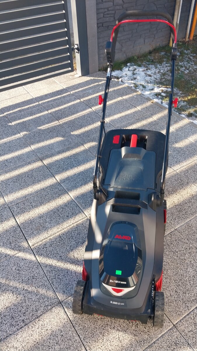 Akumulátorova kosačka - 2