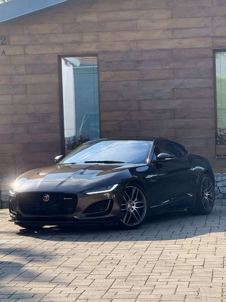 Jaguar F-TYPE - 2