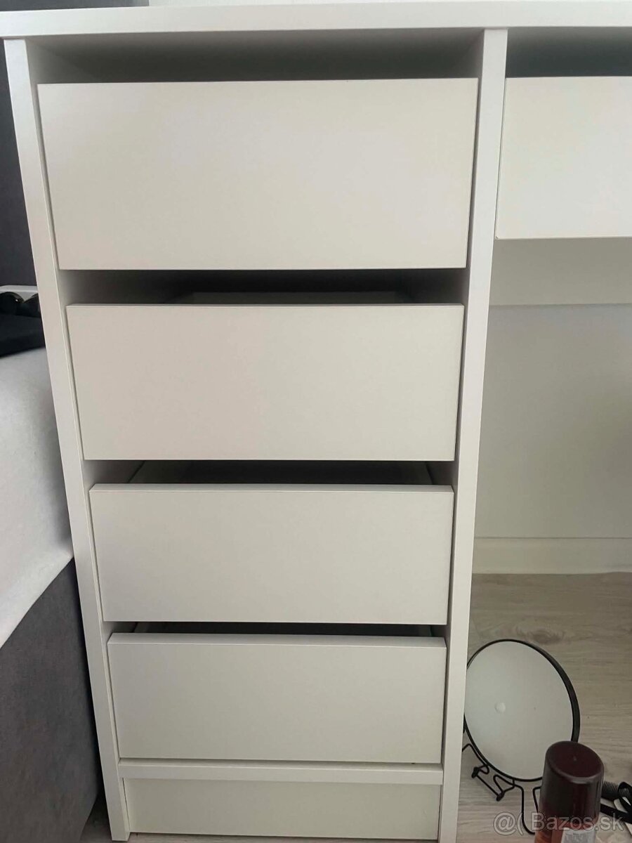 Písací stolík - 2