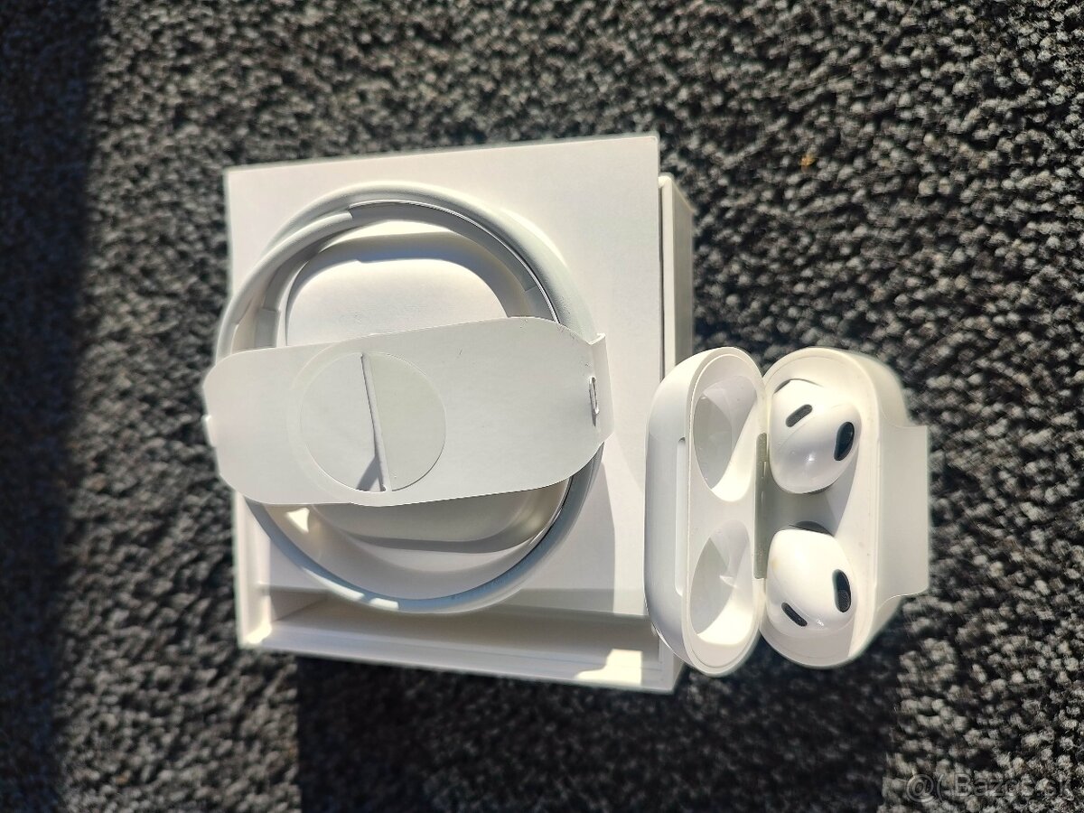 Airpods 3 generácie - 2