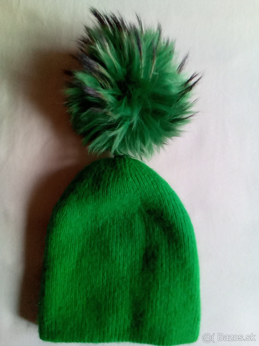 Nová Čiapka s Pravým Kožušinovým Brmbolcom - 2