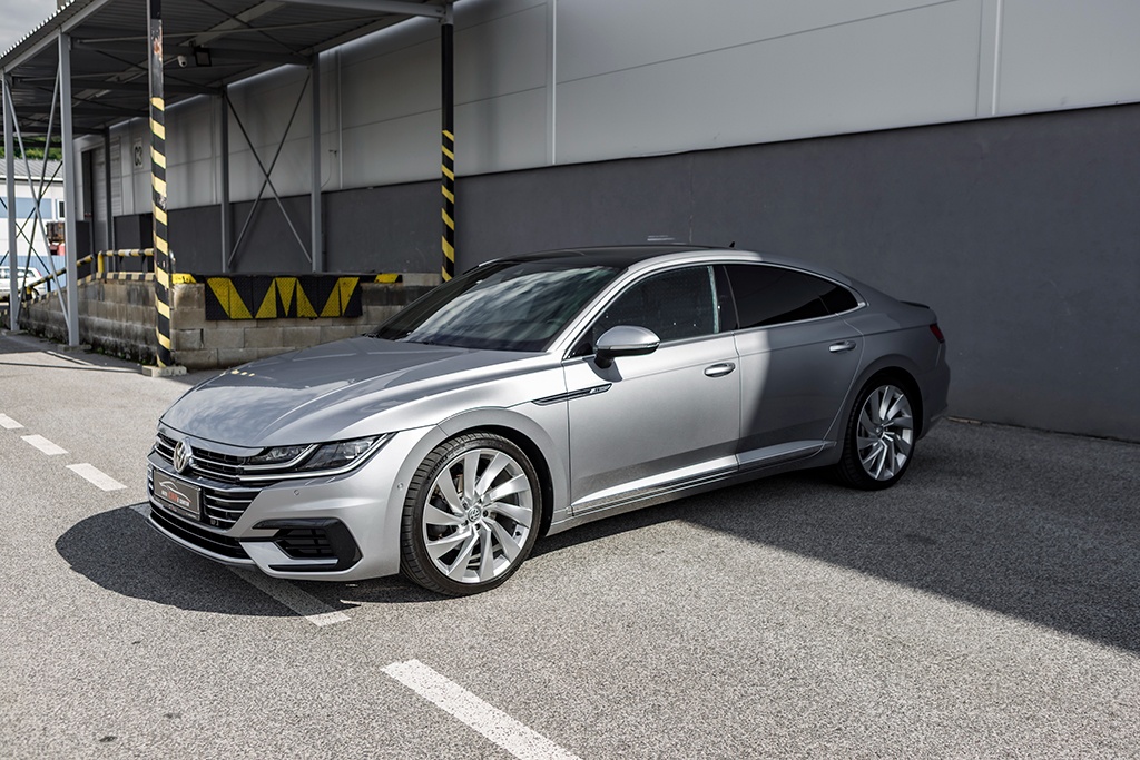 Volkswagen Arteon R-line 2.0TDI 140kW DSG7 4Motion 11/2018 - 2