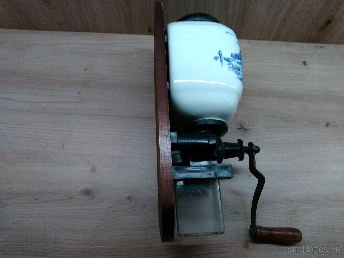 Mlyncek na kavu na stenu na chalupu - 2