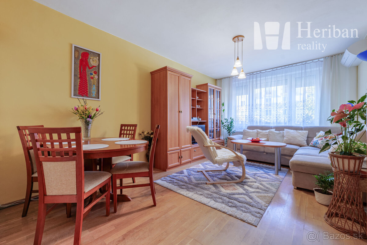 3izb.byt,79m2,s parkovacím miestom,Komenského ul,Staré Mesto - 2