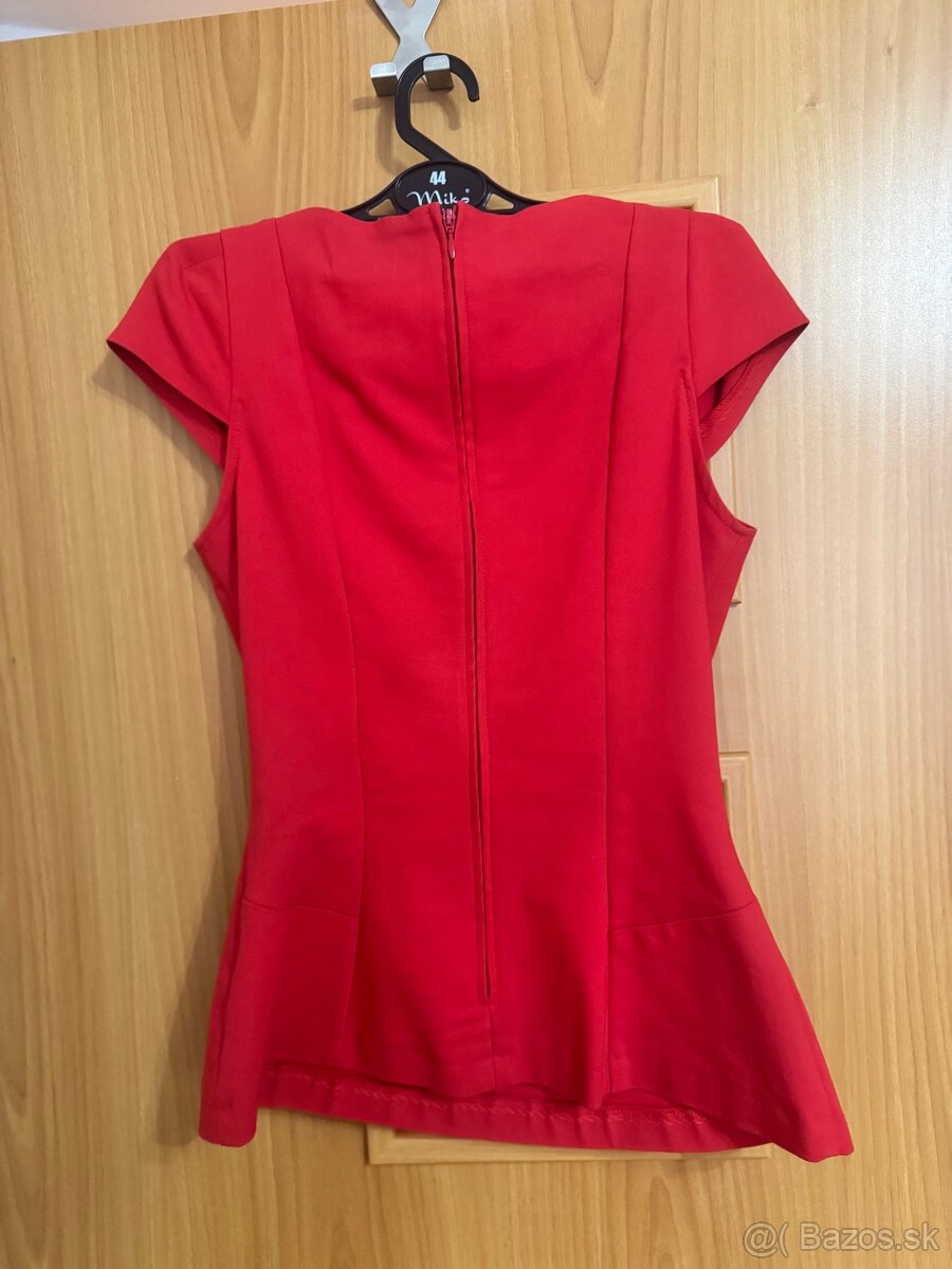 Červený top - 2