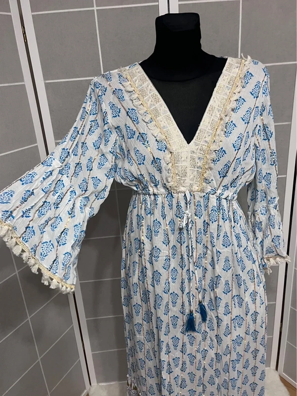 Dlhé modro biele šaty - 2