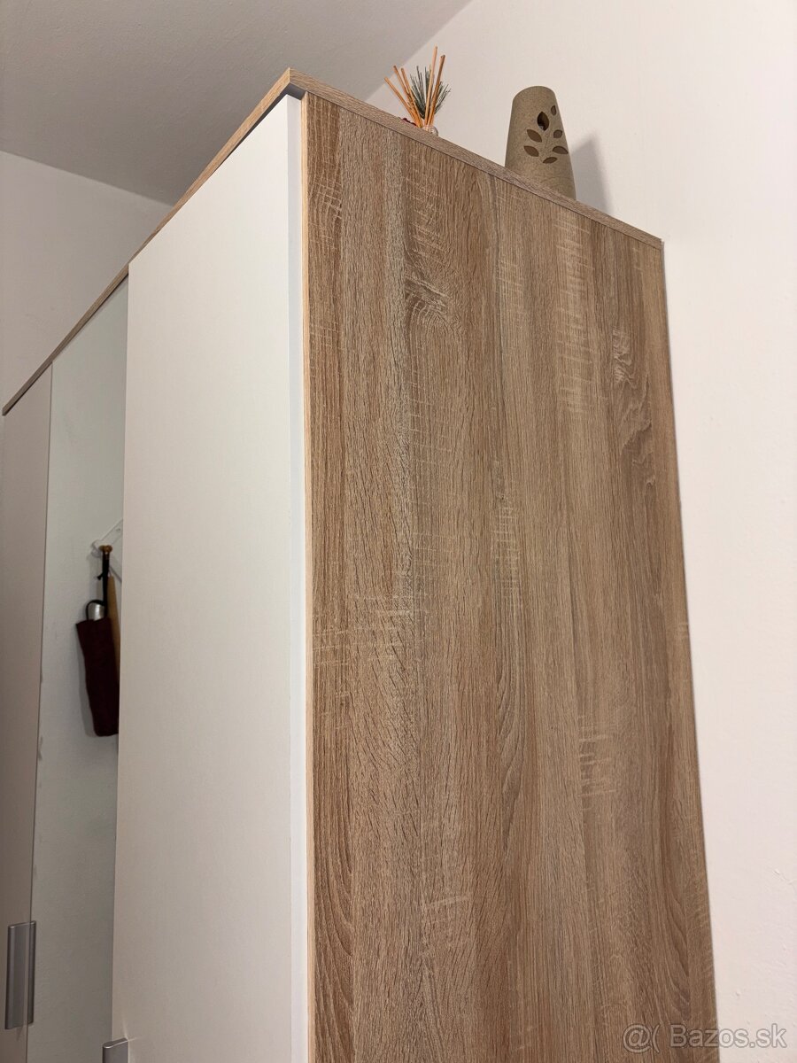 Šatníková skrina - 2