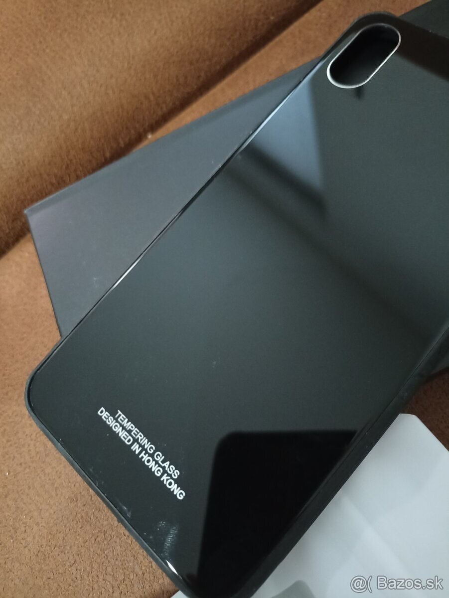 IPhone Obaly, ochranné kryty - nové - 2