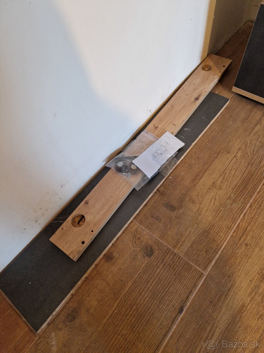 Obyvacia stena stolik pod Televízor - 2