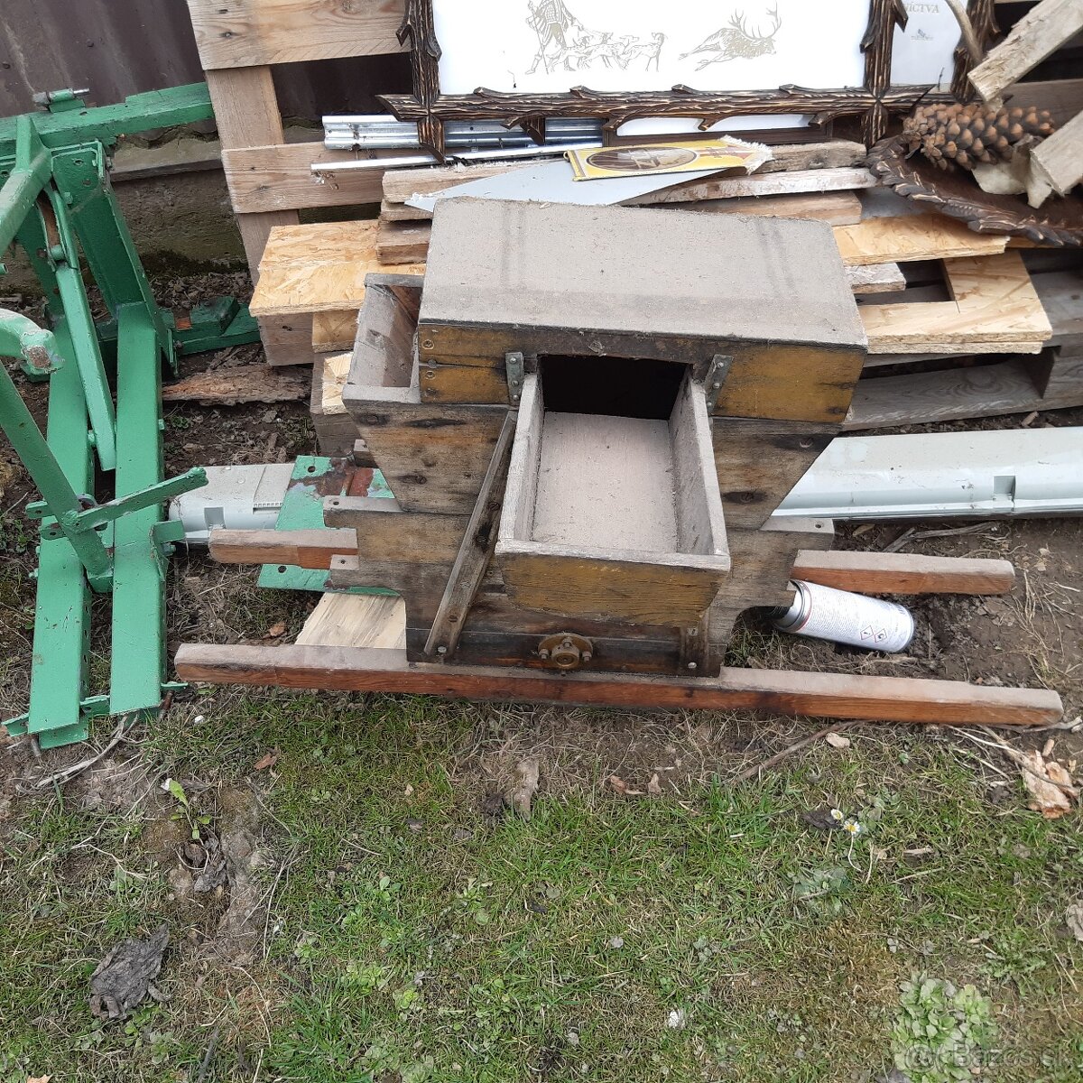 Šrotovník na hrozno - 2