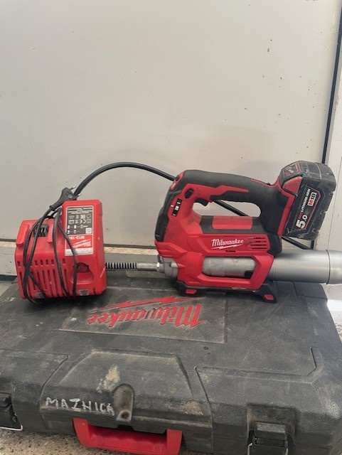 MILWAUKEE M18 - mazacia pištoľ - 2