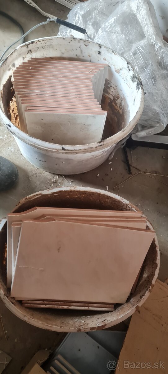 Obkladačky do kupelky z roku 1996 - 2