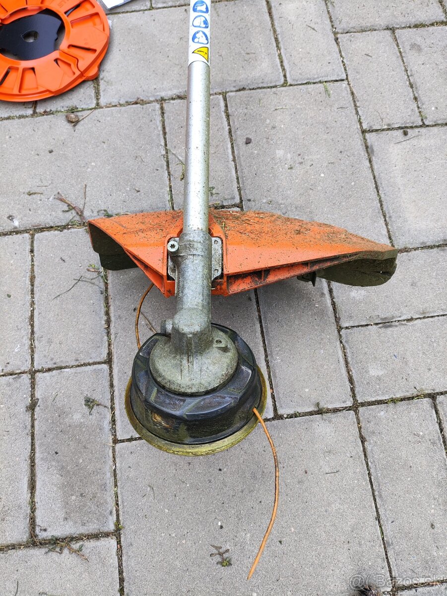 Predám krovinorez Stihl FS 235 - 2