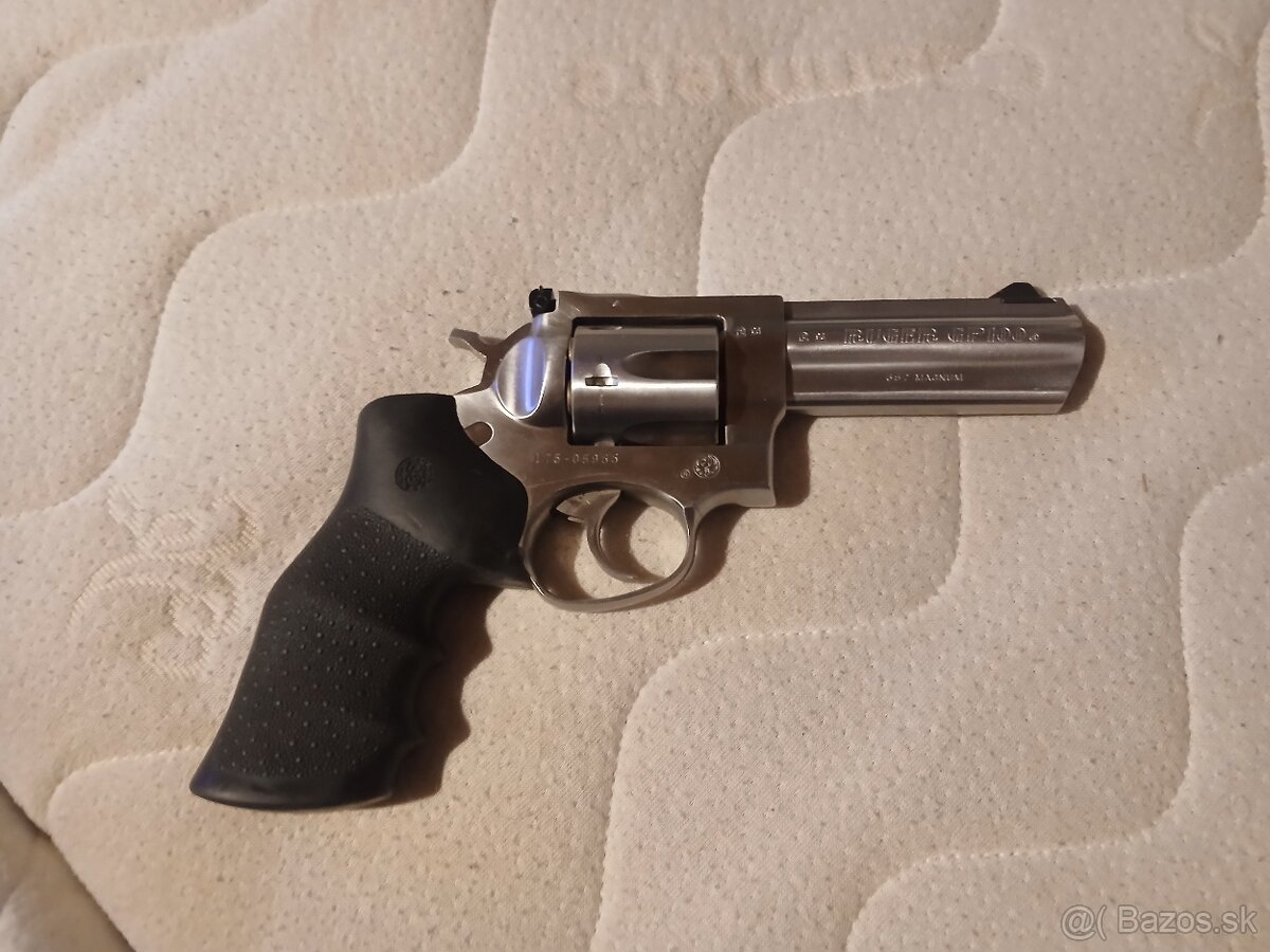 Ruger GP100 - 2