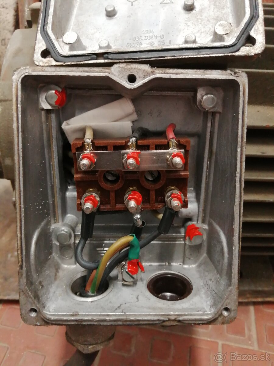 Elektromotor MEZ Mohelnice 5,5 kW, 2910 ot, 400V - 2