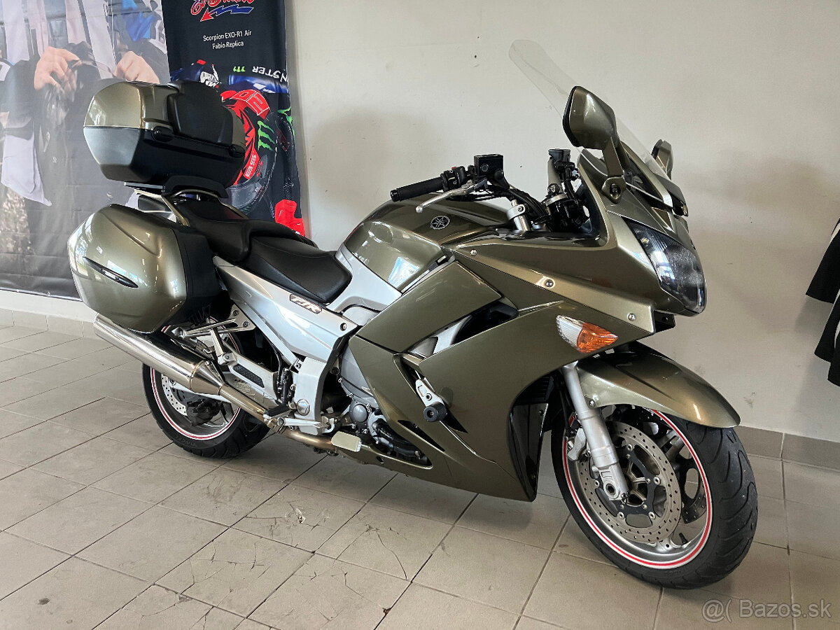 Yamaha FJR 1300 - 2