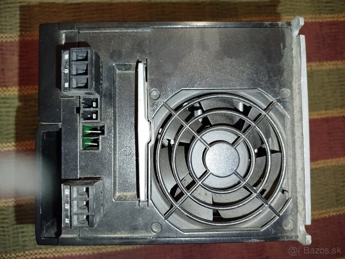 Predám frekvenčný menič 11kw 16A - 2