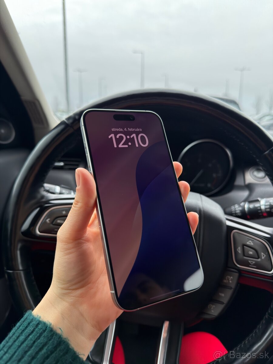 Predám iPhone 15 Pro Max 256 GB - 2