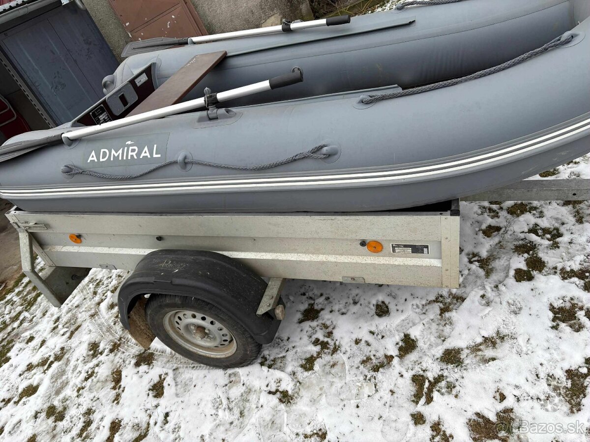 Čln Admiral 290 s kýlom - 2