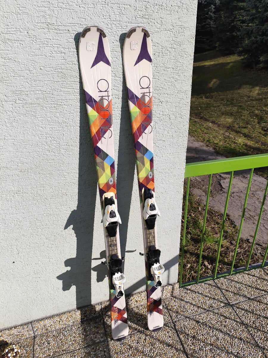 Predám dámske lyže ATOMIC 158cm - 2
