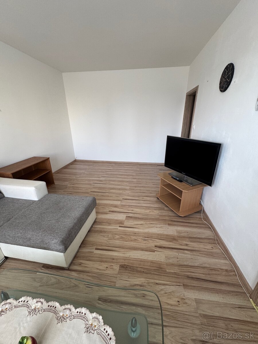 PRENÁJOM 2-i byt Sereď - 2