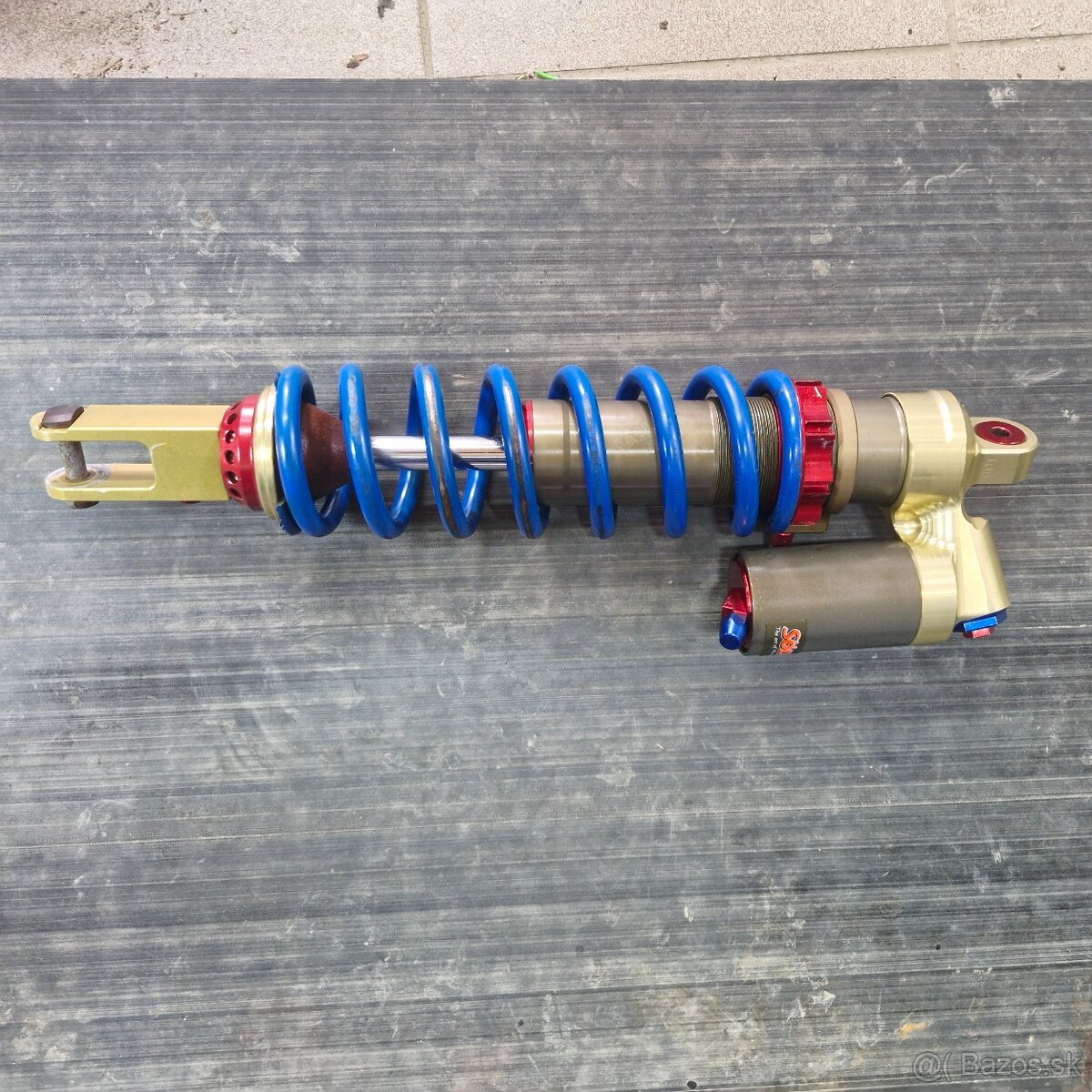 Zadny tlmic solva - 2