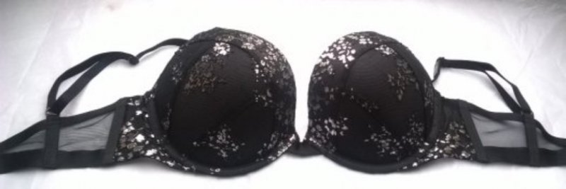 Predám Victoria Secret podprsenku Bombshell čierna so vzorom - 2