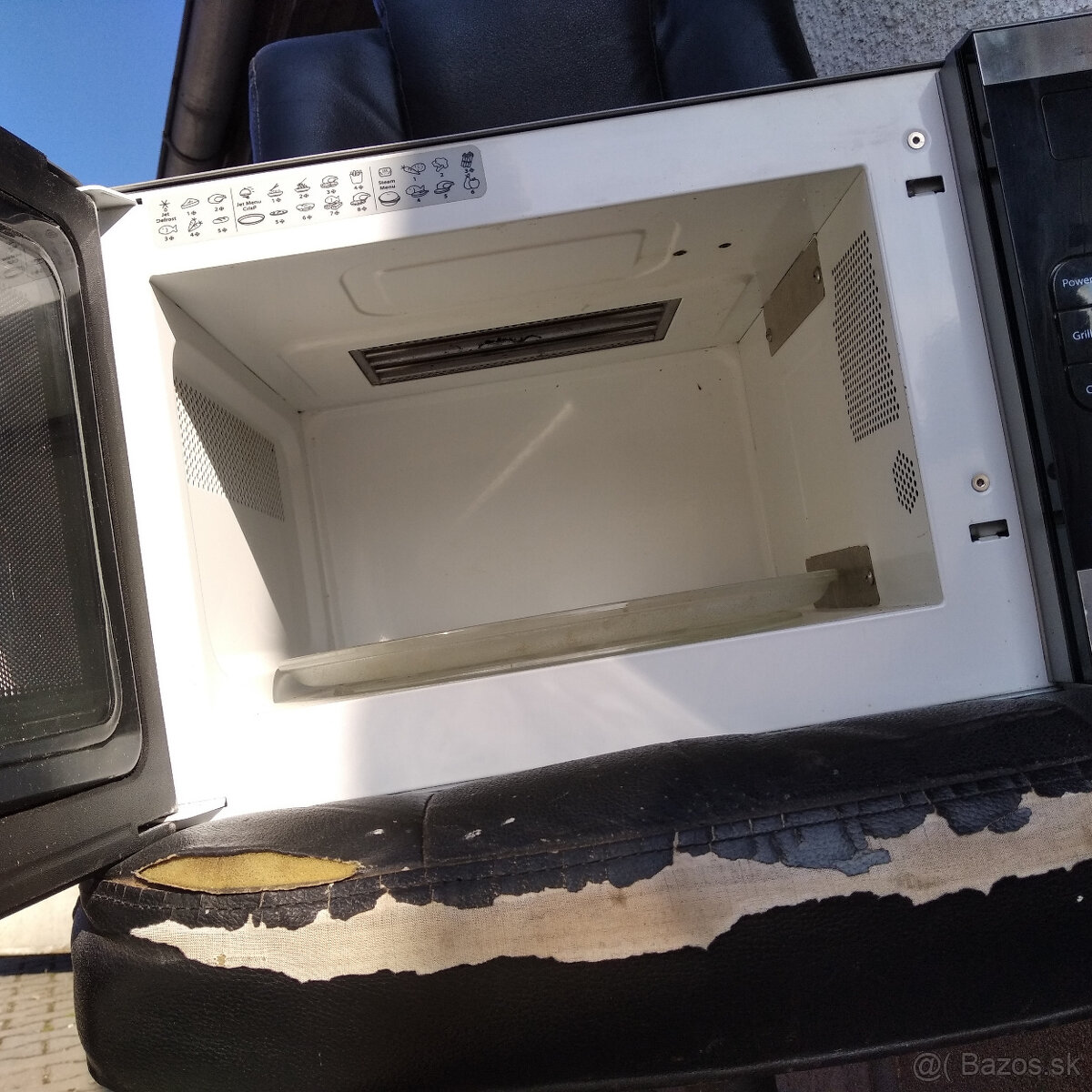 WHIRPOOL mikrovlnka - 2