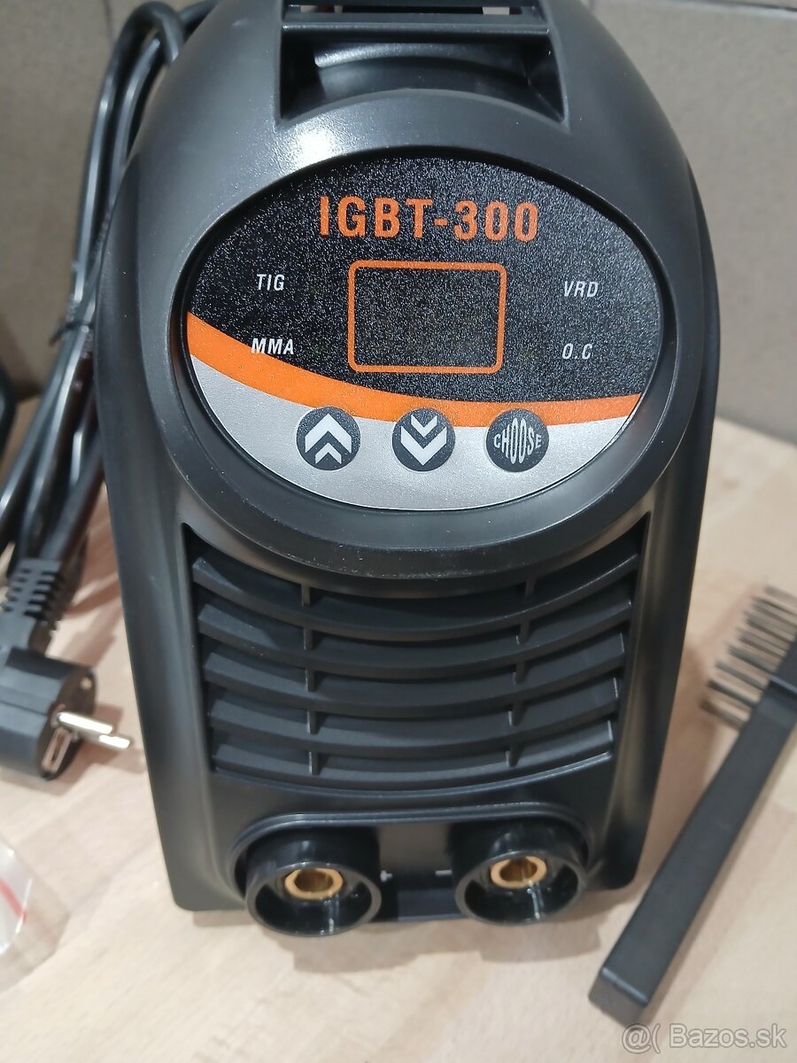 Invertorová zváračka 300A - 2