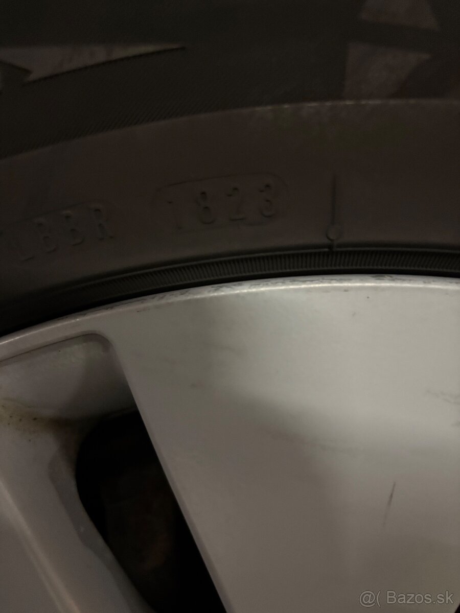 Alu kolesa audi 235/50 r18 A8 D3 - 2