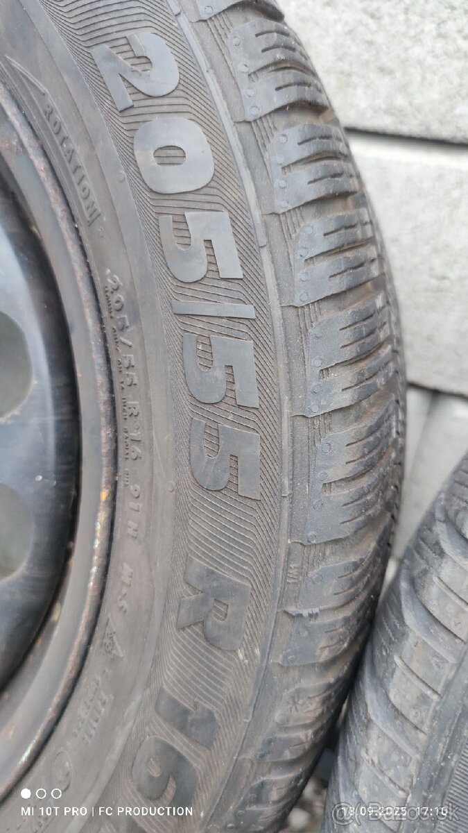 Predám 3ks plechových diskov orig VW + pneu - 2