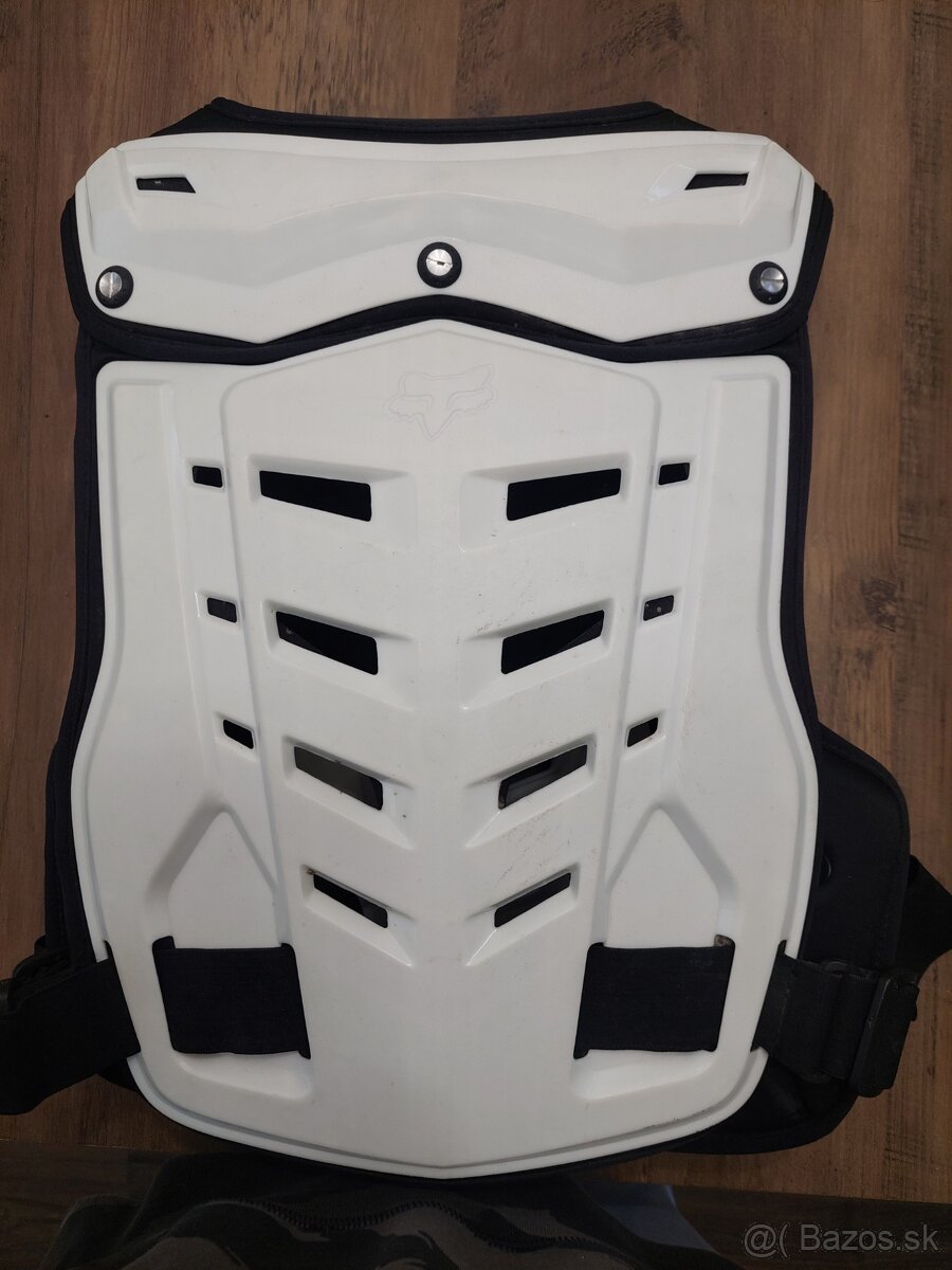 Chranic hrudi FoX - 2