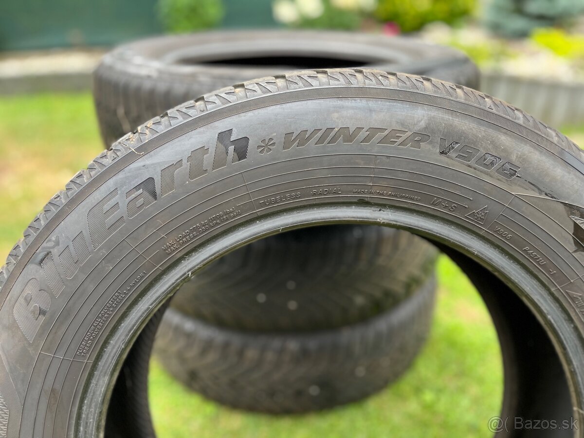 Pneumatiky Yokohama BluEarth Winter V906 – 215/65 R17 99V - 2