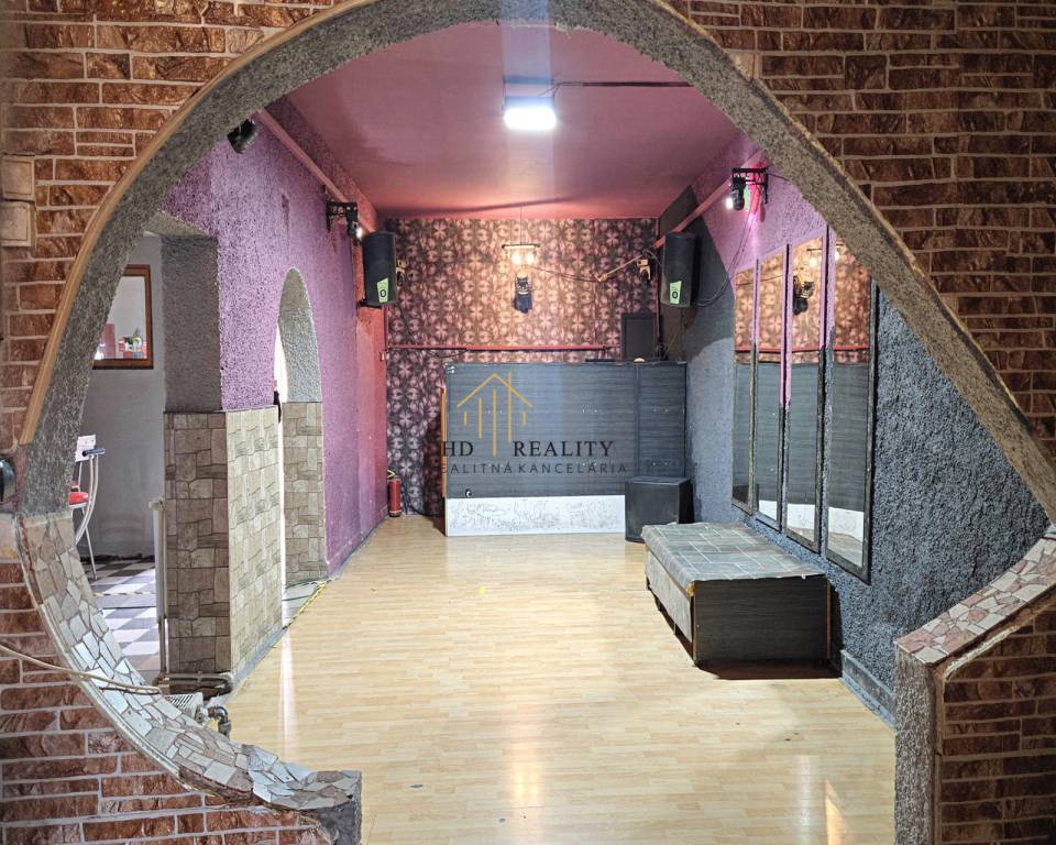 HD reality , Predaj, obchodného priestoru, Krupina - 2