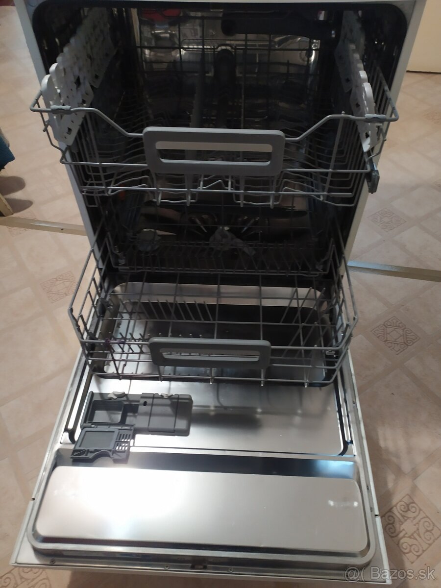 Umývačka riadu Elektrolux - 2