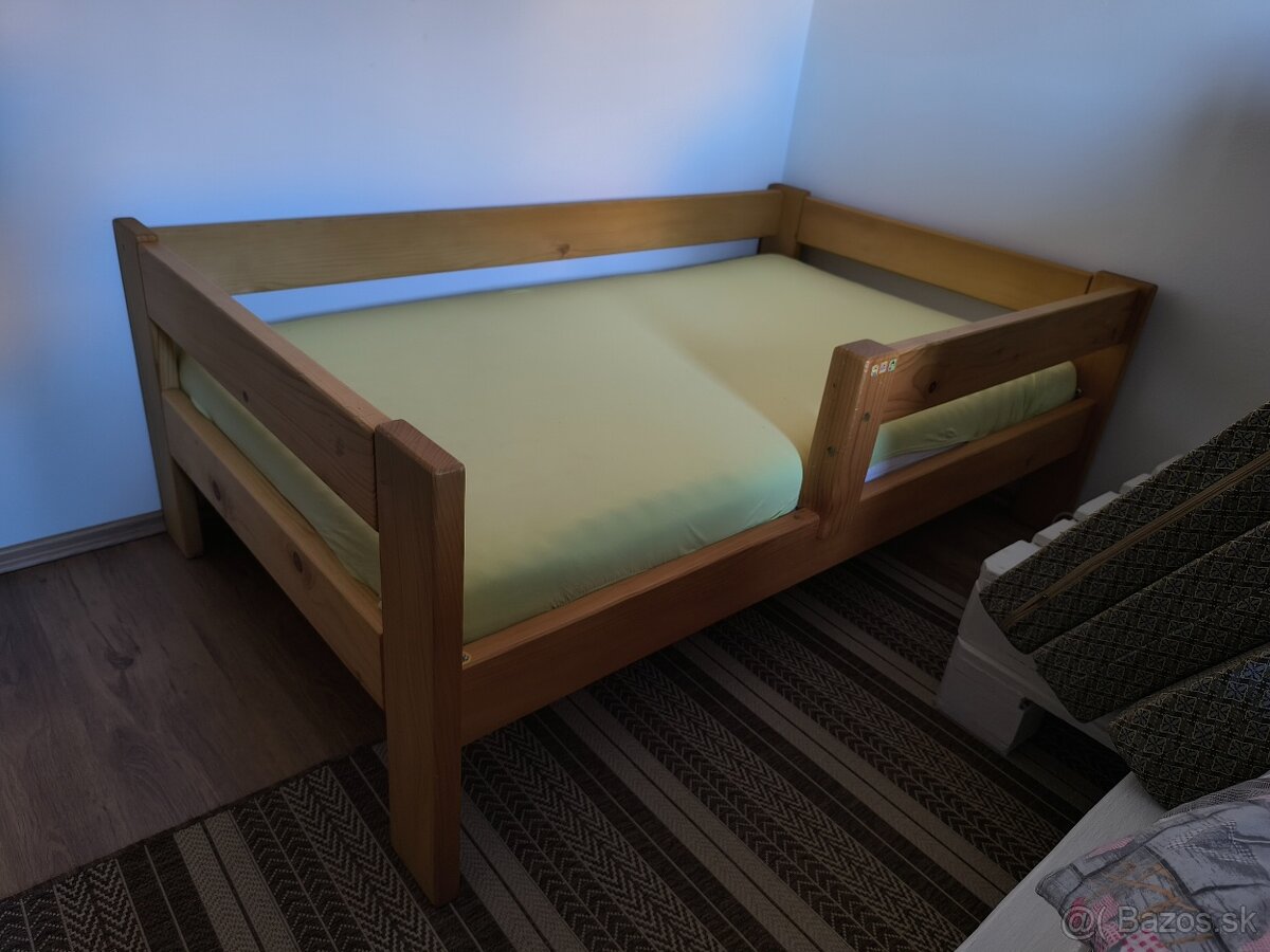 DĚTSKÁ MASIVNÍ KVALITNÍ POSTEL - 2